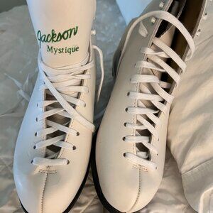 Jackson Mystique Figure Skates – Women's 8/8.5 (Size 6.5/7 Jackson), Light Wear